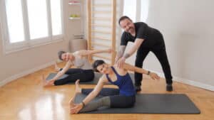 Intermediate Pilates Mat Introducing Twisting Exercises