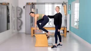 8 Minute Wunda Chair Workout for Legs