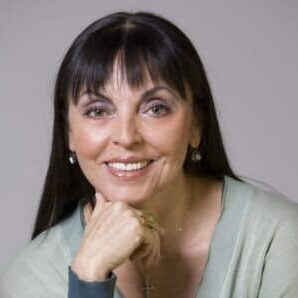 Inelia Garcia Pilatesology Instructor